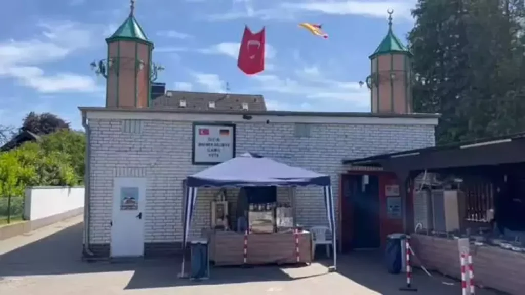 Almanya’da Türk camiine tehdit mektubu gönderildi