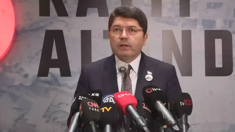 Adalet Bakanı Tunç: Uluslararası ceza mahkemesinde bu katliamın hesabını vereceklerine inanıyorum