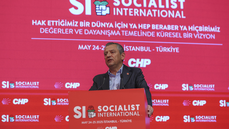 CHP Lideri Özgür Özel: “Türkiye, Sivil Bir Darbe Sürecinde; İmamoğlu ve Arkadaşları Siyaseten Tutuklu”