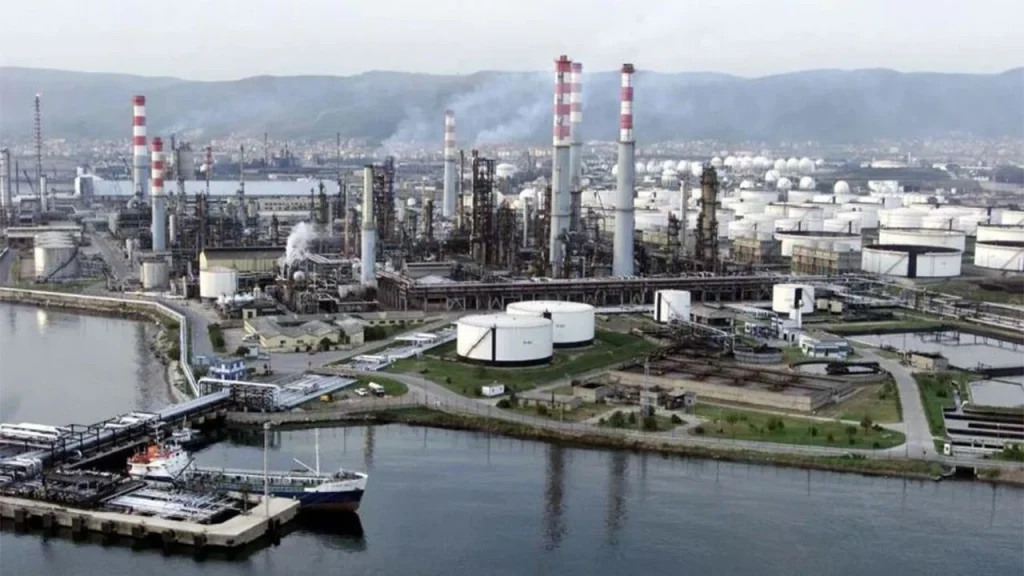 “Türkiye, yaptırımlar sonrası petrol alımında rota değiştiriyor”